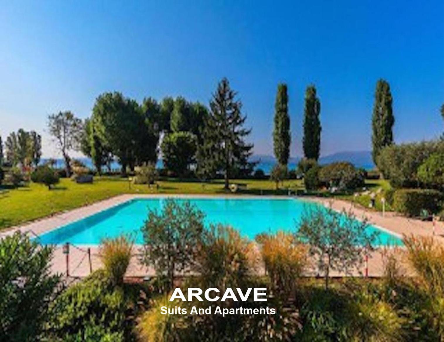 Marilyn Arpa Apartment Sirmione Exteriér fotografie